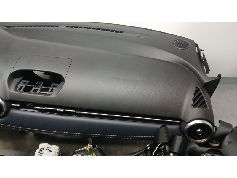 Recambio de kit airbag para mazda 2 hatchback (dl, dj) 1.5 skyactiv-g referencia OEM IAM DG7N57K00A02  DG7N57K00A02 CONDUCTOR DA