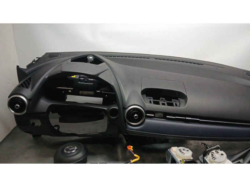 Recambio de kit airbag para mazda 2 hatchback (dl, dj) 1.5 skyactiv-g referencia OEM IAM DG7N57K00A02  DG7N57K00A02 CONDUCTOR DA