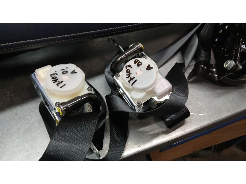 Recambio de kit airbag para mazda 2 hatchback (dl, dj) 1.5 skyactiv-g referencia OEM IAM DG7N57K00A02  DG7N57K00A02 CONDUCTOR DA