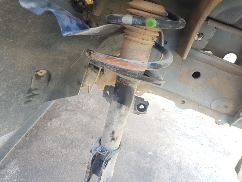 Recambio de amortiguador delantero derecho para dacia duster (hs_) 1.5 dci referencia OEM IAM 543026656R  