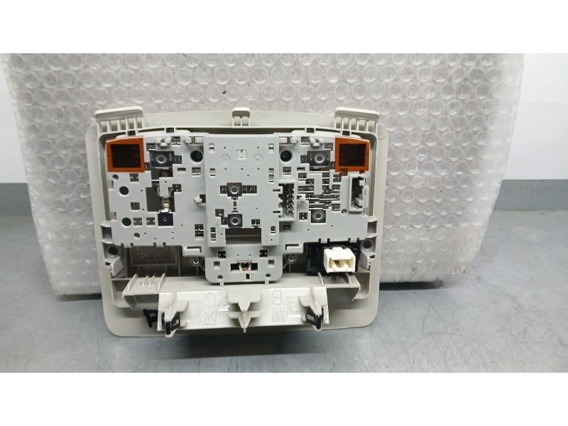 Recambio de luz interior para mazda 2 hatchback (dl, dj) 1.5 skyactiv-g referencia OEM IAM BHN969970C75  