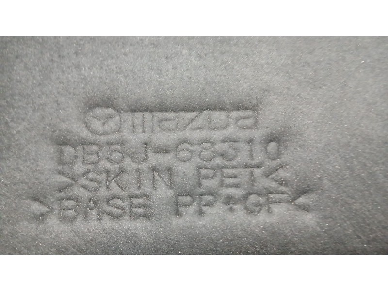 Recambio de bandeja trasera para mazda 2 hatchback (dl, dj) 1.5 skyactiv-g referencia OEM IAM DB5J6831002  