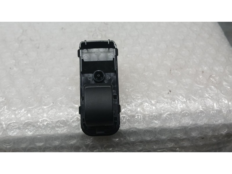 Recambio de mando elevalunas delantero derecho para mazda 2 hatchback (dl, dj) 1.5 skyactiv-g referencia OEM IAM D09H66370  