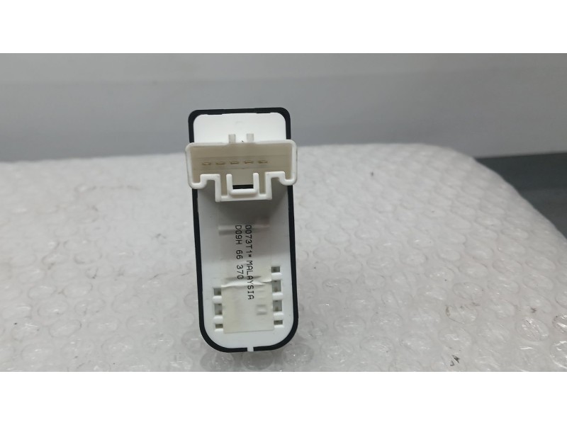 Recambio de mando elevalunas delantero derecho para mazda 2 hatchback (dl, dj) 1.5 skyactiv-g referencia OEM IAM D09H66370  