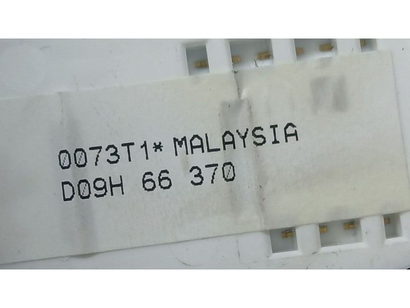 Recambio de mando elevalunas delantero derecho para mazda 2 hatchback (dl, dj) 1.5 skyactiv-g referencia OEM IAM D09H66370  