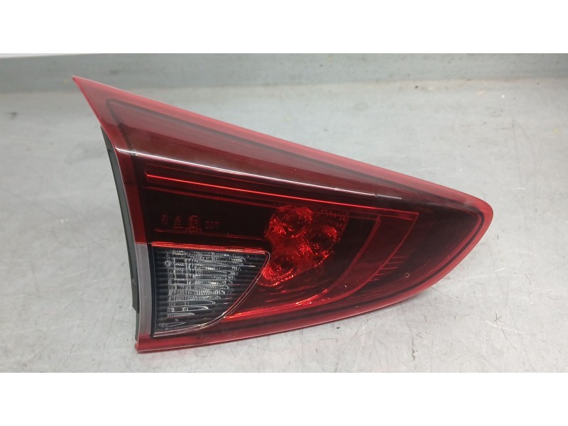 Recambio de piloto trasero izquierdo interior para mazda 2 hatchback (dl, dj) 1.5 skyactiv-g referencia OEM IAM DB5J513G0B KOITO