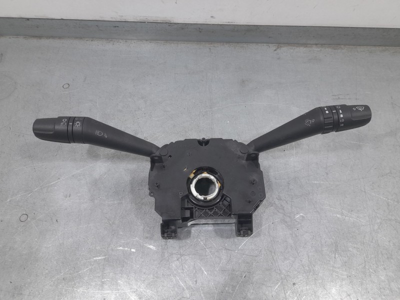 Recambio de mando luces y limpia para fiat tipo hatchback (356_, 357_) 1.3 d (356hxh1a) referencia OEM IAM 7357209830  