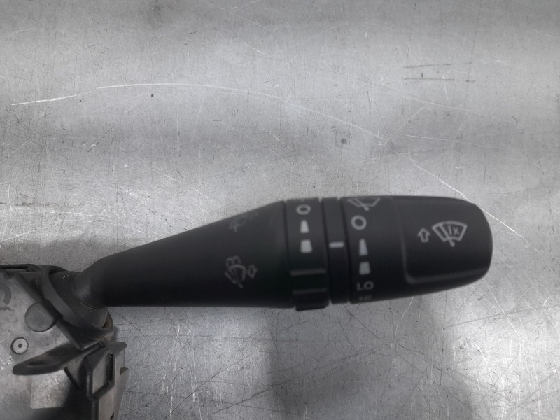 Recambio de mando luces y limpia para fiat tipo hatchback (356_, 357_) 1.3 d (356hxh1a) referencia OEM IAM 7357209830  