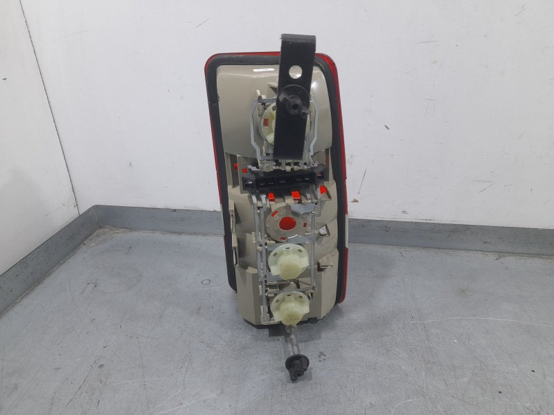 Recambio de piloto trasero izquierdo para land rover discovery i (lj) 2.5 tdi 4x4 referencia OEM IAM AMR1294  