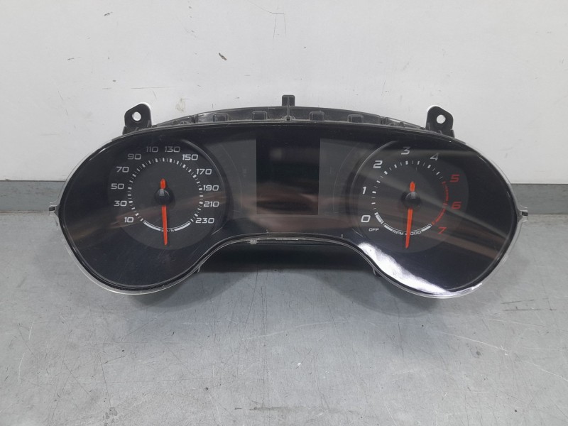 Recambio de cuadro instrumentos para fiat tipo hatchback (356_, 357_) 1.3 d (356hxh1a) referencia OEM IAM 521505020  