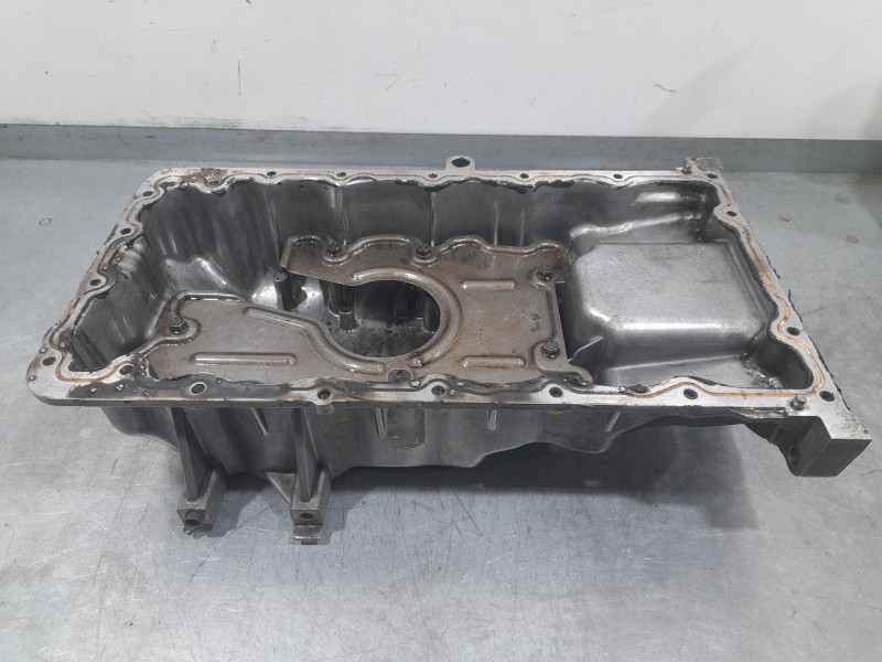 Recambio de carter para hyundai i30 (fd) 1.6 crdi referencia OEM IAM 21510-2A321  