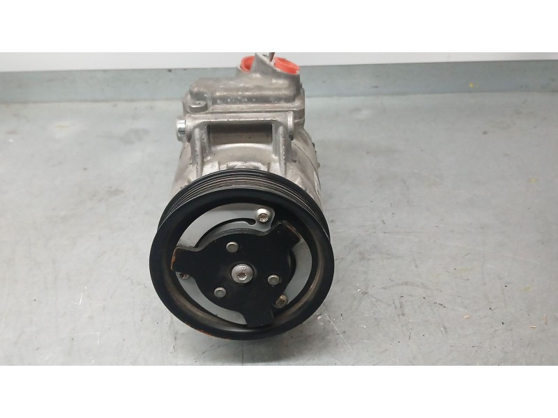 Recambio de compresor aire acondicionado para volkswagen polo v (6r1, 6c1) 1.6 tdi referencia OEM IAM 1K0820808F  