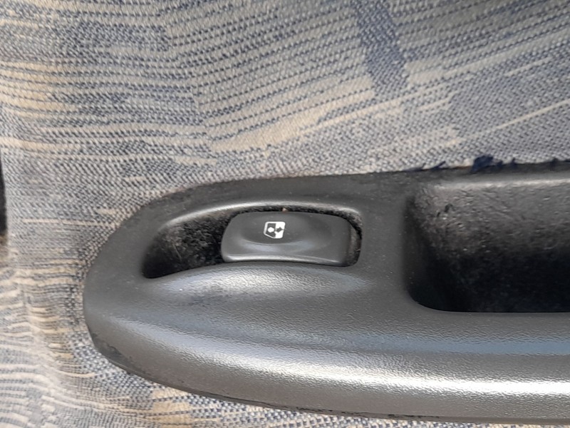 Recambio de mando elevalunas delantero derecho para renault scénic i monospace (ja0/1_, fa0_) 1.9 dci rx4 referencia OEM IAM 770