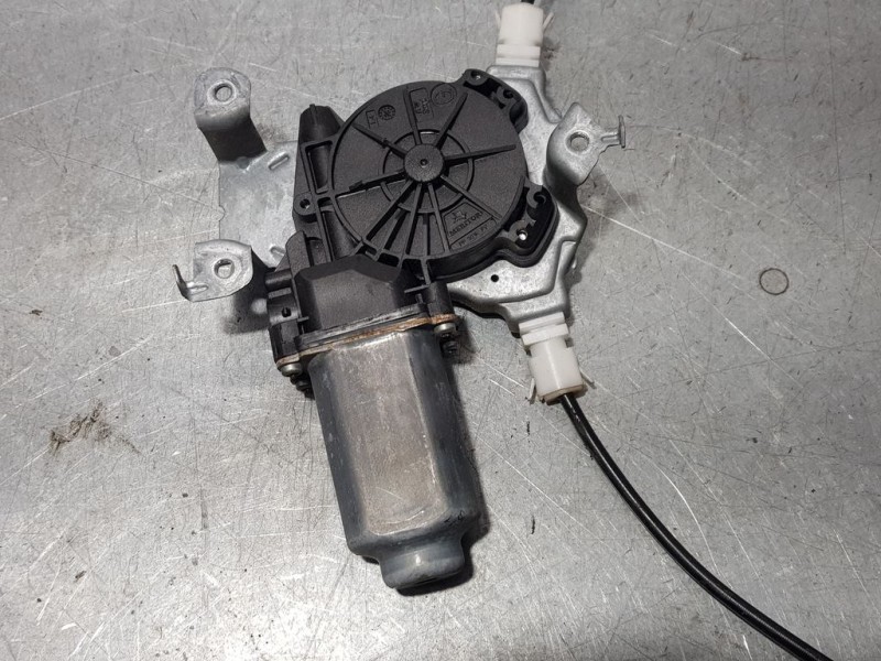 Recambio de elevalunas trasero izquierdo para nissan qashqai+2 (jj10) tekna referencia OEM IAM 82701EY11A  ELECTRICO 2 PINS