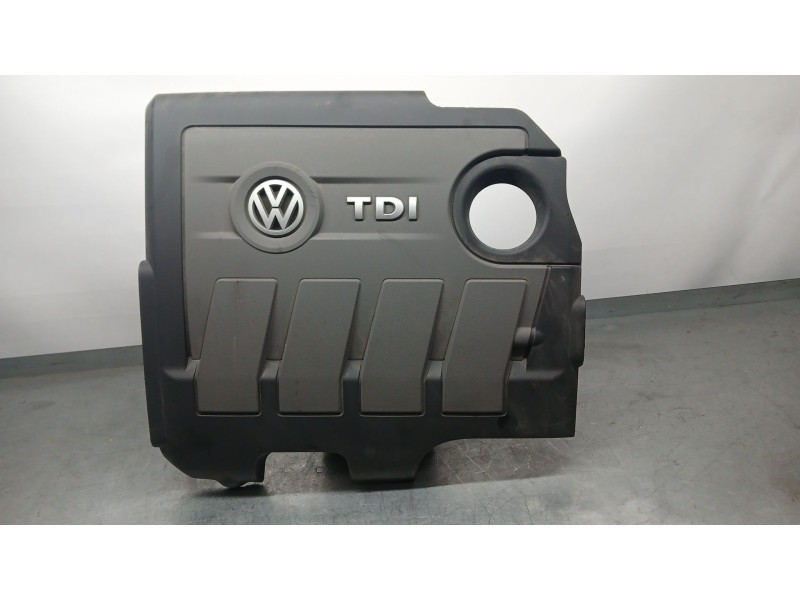 Recambio de tapa motor para volkswagen polo v (6r1, 6c1) 1.6 tdi referencia OEM IAM 03L103925AR  