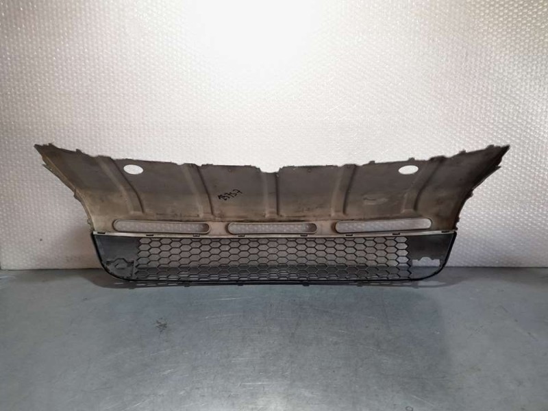 Recambio de rejilla delantera para skoda octavia combi (1z5) scout 4x4 referencia OEM IAM 1Z0853677B  