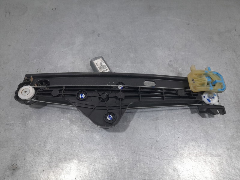 Recambio de elevalunas trasero derecho para jeep avenger (j2) electric referencia OEM IAM 52174582 MONTADO EN PUERTA ELECTRICO 6