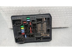 CAJA RELES / FUSIBLES 284B61704R 