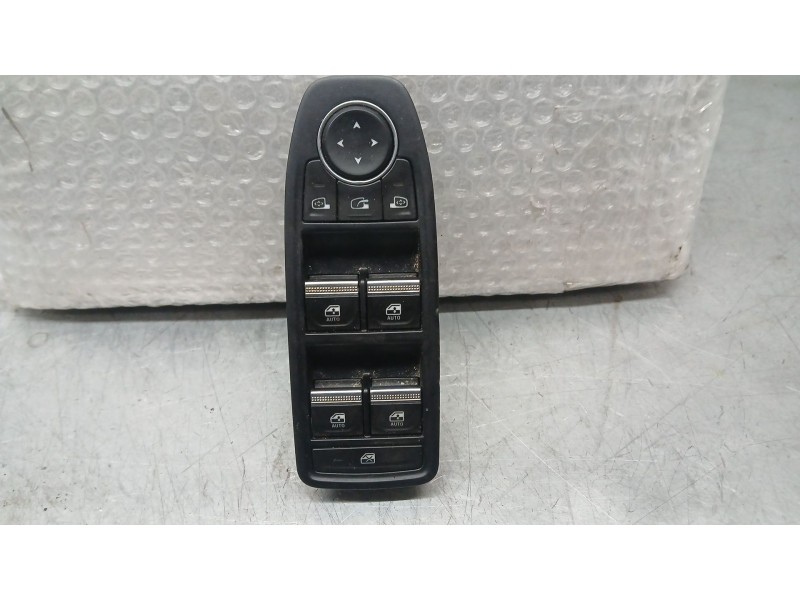 Recambio de mando elevalunas delantero izquierdo para renault clio v (b7_) 1.0 lpg (b7mt) referencia OEM IAM 254107080R  