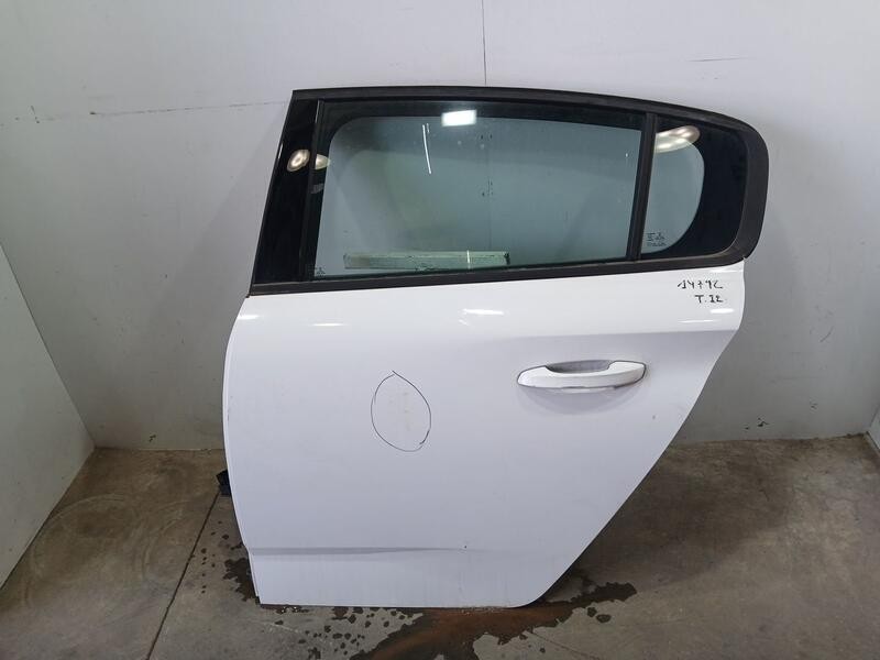 Recambio de puerta trasera izquierda para peugeot 308 active pack bluehdi 130 s&s referencia OEM IAM 9837983080 ROZADA 