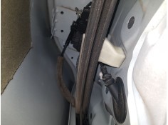 CERRADURA PUERTA TRASERA IZQUIERDA 825039554R 