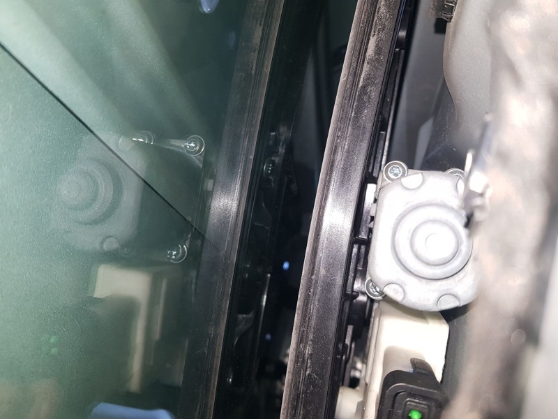 Recambio de elevalunas delantero izquierdo para renault clio v (b7_) 1.0 lpg (b7mt) referencia OEM IAM 807216723R  