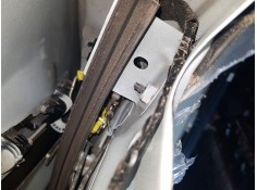 Recambio de cerradura puerta trasera izquierda para dacia duster (hs_) 1.5 dci referencia OEM IAM 825030283R  