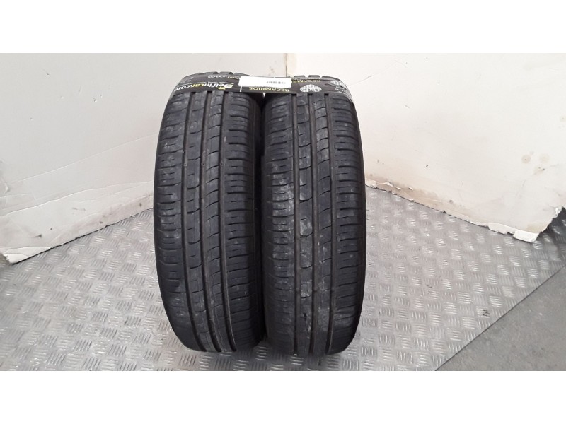 Recambio de neumatico pareja para neumaticos reutilizados - referencia OEM IAM 185651588H TRISTAR 185/65/15/88H