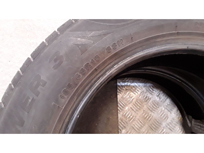 Recambio de neumatico pareja para neumaticos reutilizados - referencia OEM IAM 185651588H TRISTAR 185/65/15/88H
