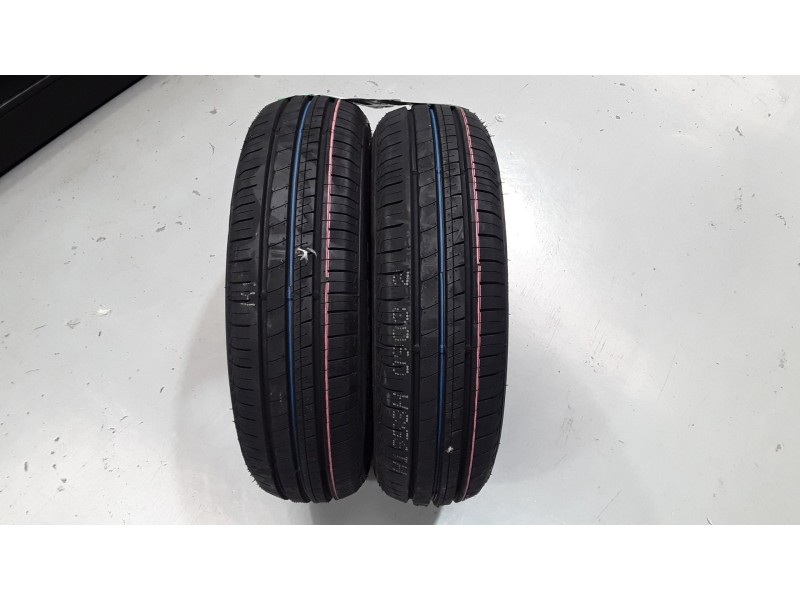 Recambio de neumatico pareja para neumaticos nuevos - referencia OEM IAM 155701375T LANVIGATOR 155/70/13/75T