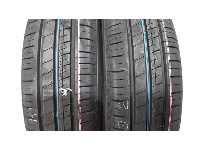 Recambio de neumatico pareja para neumaticos nuevos - referencia OEM IAM 155701375T LANVIGATOR 155/70/13/75T