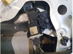 ELEVALUNAS DELANTERO IZQUIERDO 807210751R 