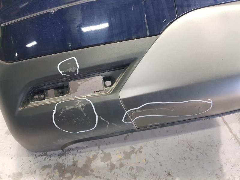 Recambio de paragolpes trasero para ssangyong tivoli 1.5 referencia OEM IAM  ROZADO 