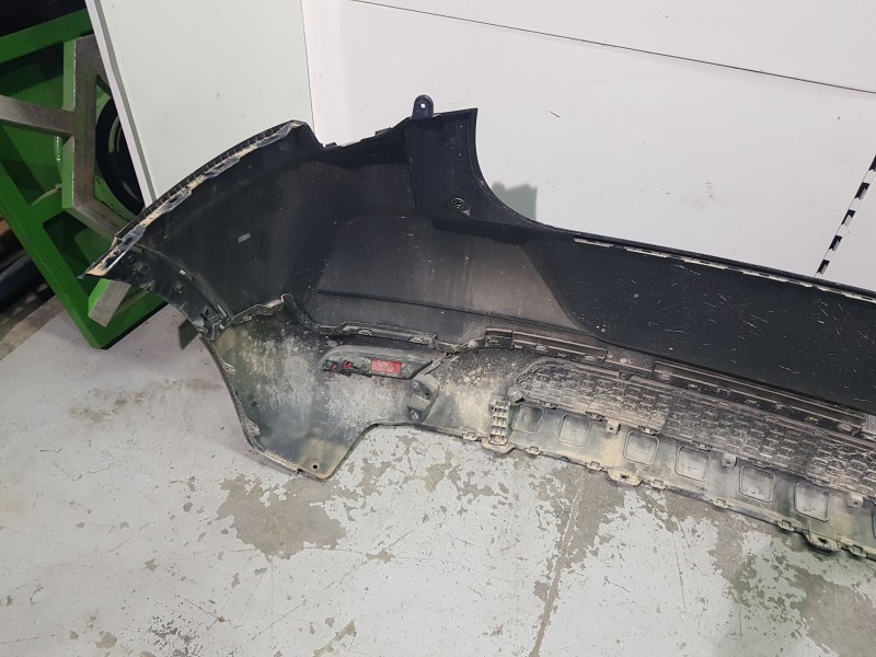 Recambio de paragolpes trasero para ssangyong tivoli 1.5 referencia OEM IAM  ROZADO 