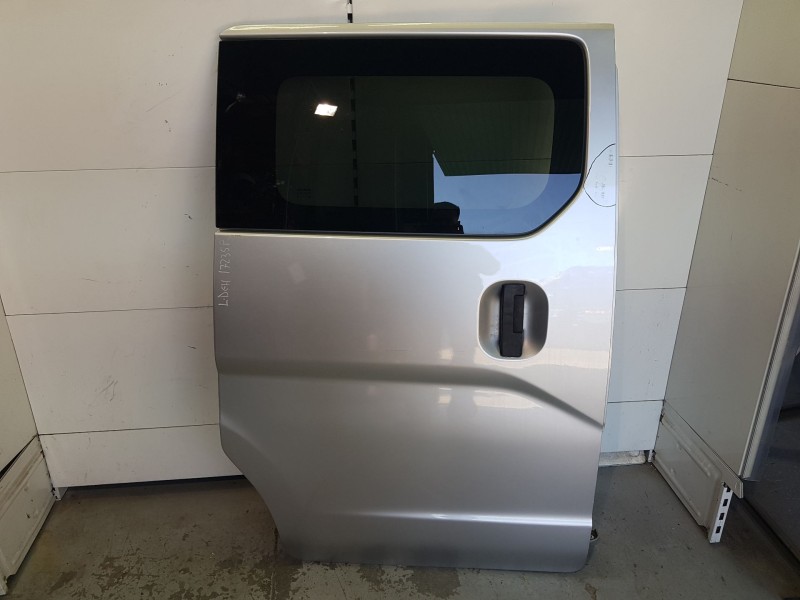 Recambio de puerta lateral corredera derecha para nissan nv200 furgoneta 1.5 dci 85 (m20, m20m) referencia OEM IAM 82101JX00B  
