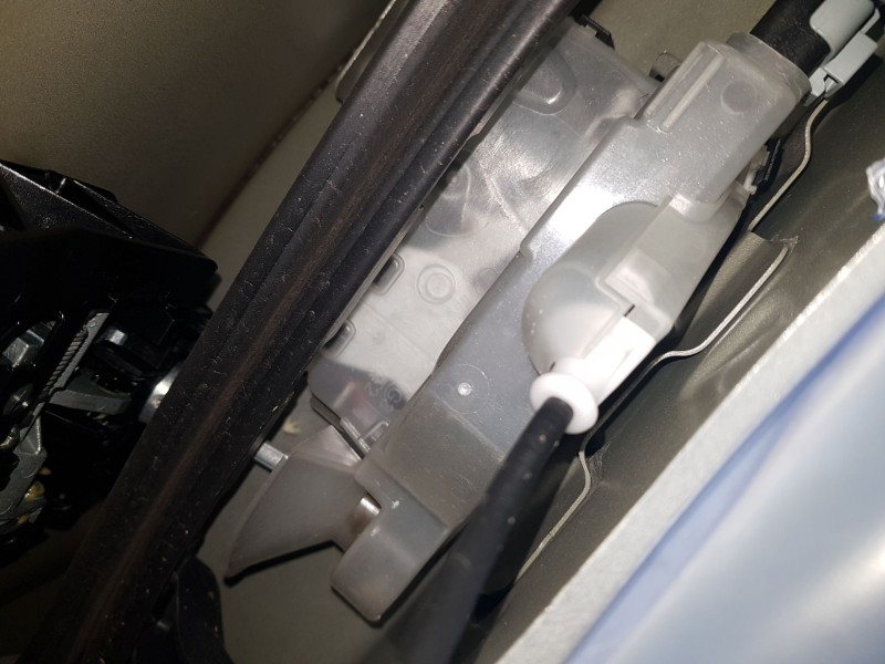 Recambio de cerradura puerta delantera izquierda para opel crossland x / crossland (p17, p2qo) 1.2 (75) referencia OEM IAM 35581