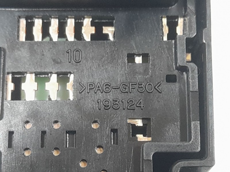 Recambio de mando elevalunas delantero derecho para lexus nx (_z1_) 300h (ayz10_) referencia OEM IAM 8481078010  