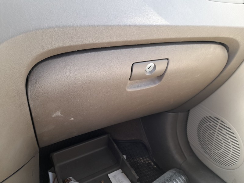 Recambio de guantera para hyundai tucson (jm) 2.0 crdi referencia OEM IAM 845102E150Z9  