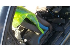 ASIENTO DELANTERO IZQUIERDO 