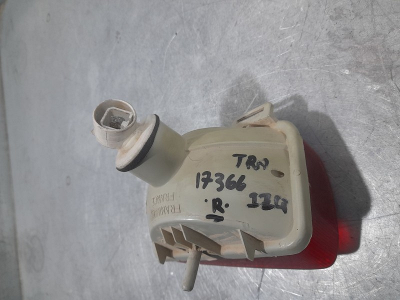 Recambio de piloto trasero izquierdo paragolpes para peugeot 205 i (741a/c) 1.7 diesel referencia OEM IAM 635049  