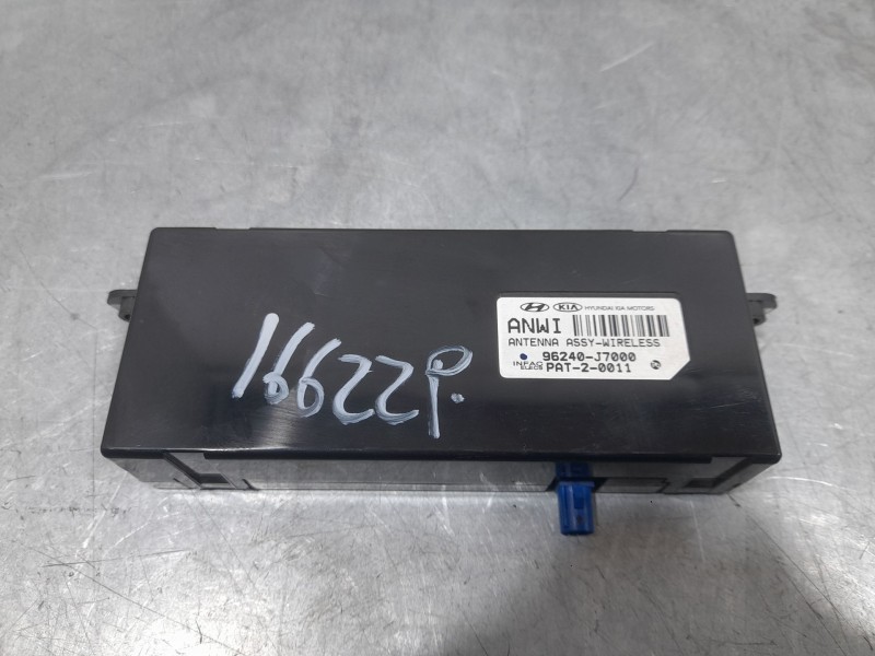 Recambio de amplificador antena para kia ceed (cd) 1.0 t-gdi referencia OEM IAM 96240J7000  