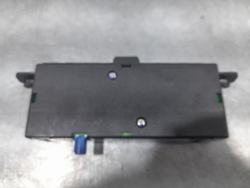 Recambio de amplificador antena para kia ceed (cd) 1.0 t-gdi referencia OEM IAM 96240J7000  