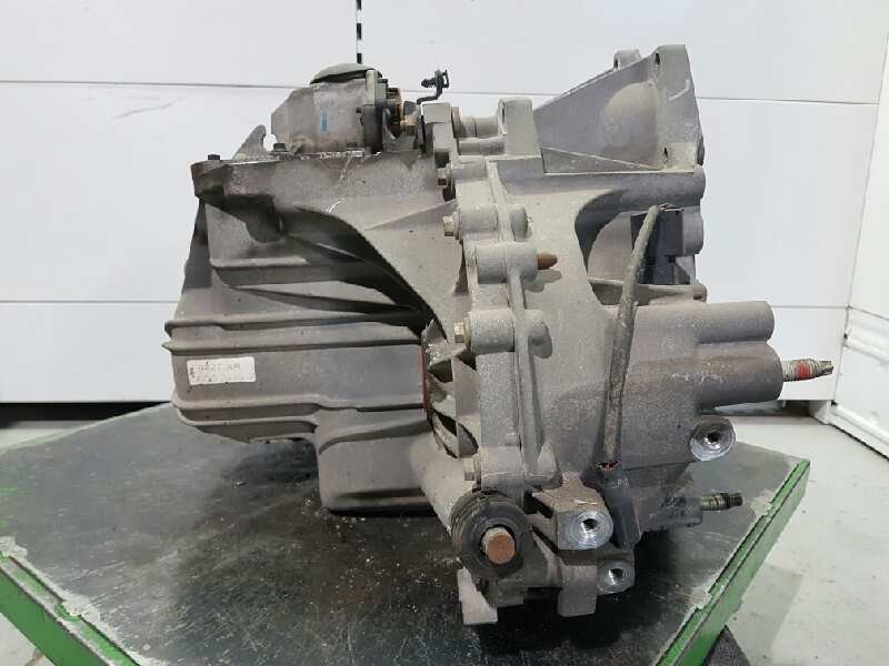 Recambio de caja cambios para ford mondeo berlina/familiar (fd) clx berlina referencia OEM IAM 94ZTKB F0G5J15B 5VELOCIDADES