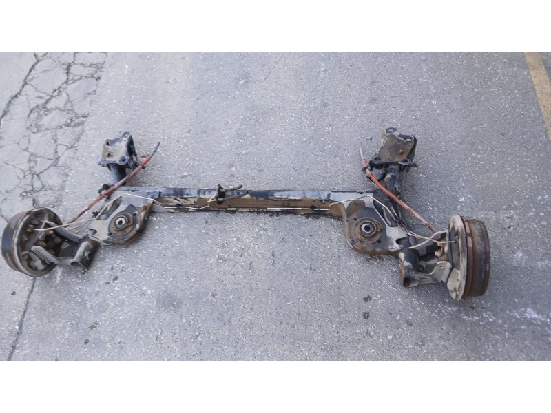Recambio de puente trasero para dacia duster (hs_) 1.5 dci referencia OEM IAM 555016666R  