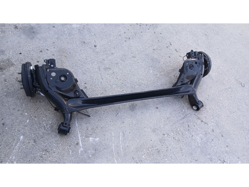 Recambio de puente trasero para mazda 2 hatchback (dl, dj) 1.5 skyactiv-g referencia OEM IAM DD1B28B0XC  