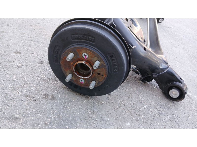 Recambio de puente trasero para mazda 2 hatchback (dl, dj) 1.5 skyactiv-g referencia OEM IAM DD1B28B0XC  