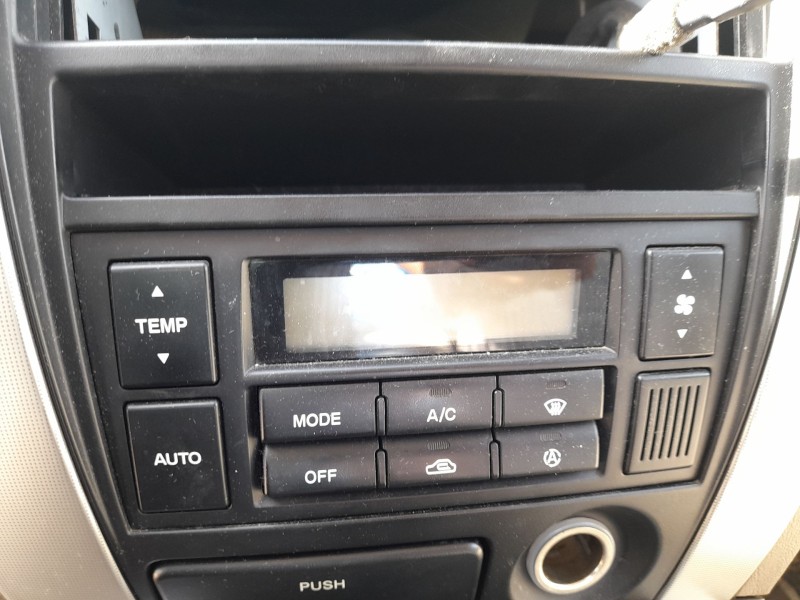 Recambio de mando climatizador para hyundai tucson (jm) 2.0 crdi referencia OEM IAM 972502E060  