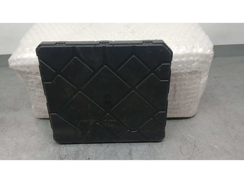 Recambio de caja reles / fusibles para seat arona (kj7, kjp) 1.0 tsi referencia OEM IAM 2Q0937548D  