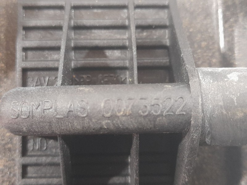 Recambio de bandeja trasera para dacia duster (hs_) 1.5 dci referencia OEM IAM 799220025R  