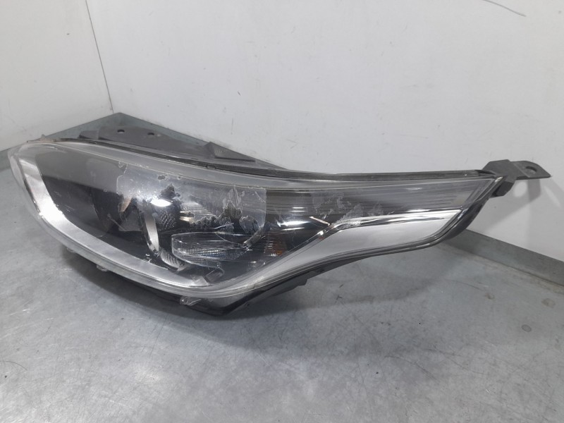 Recambio de faro izquierdo para kia ceed (cd) 1.0 t-gdi referencia OEM IAM 92101J7050  
